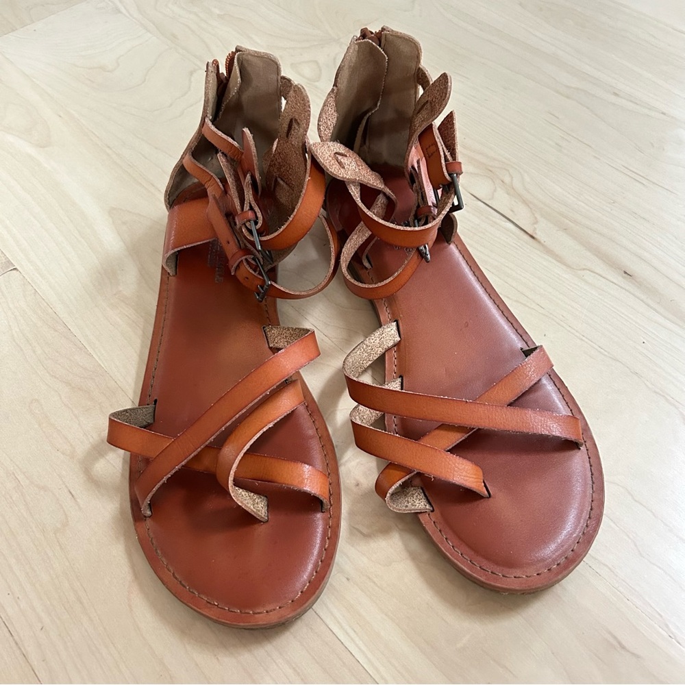 Size 10 American Eagle Strappy Sandals